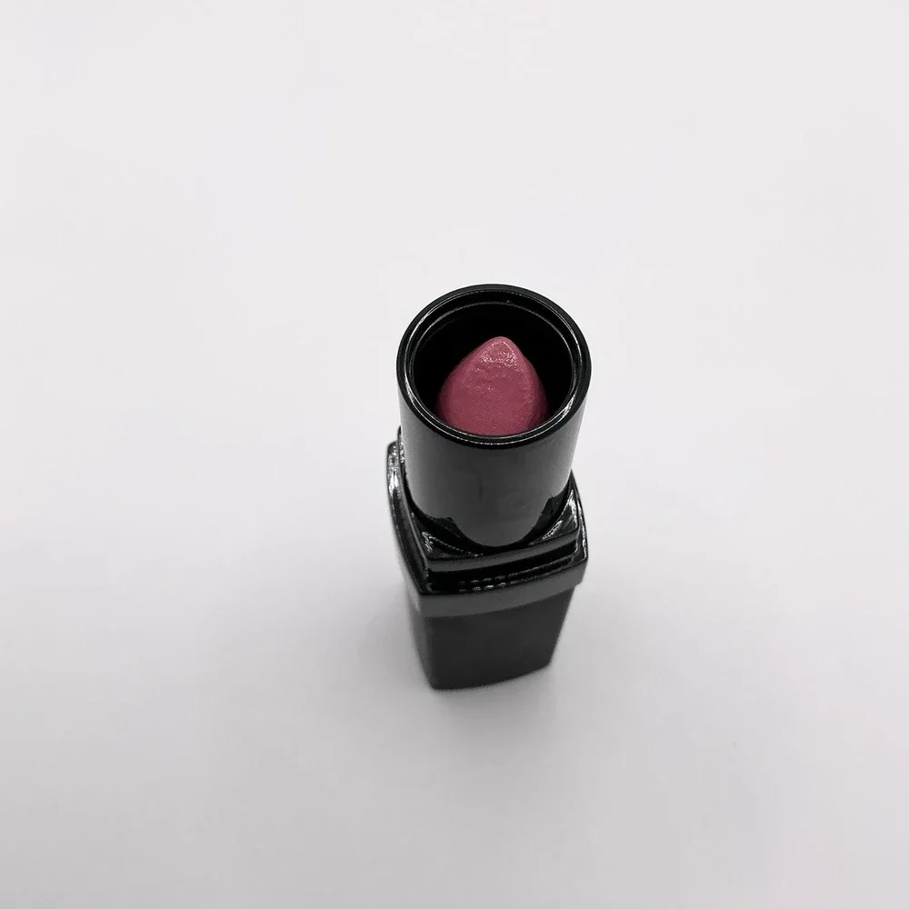 Younique Moodstruck Opulence Lipstick‎ Conceited 0.12oz NIB